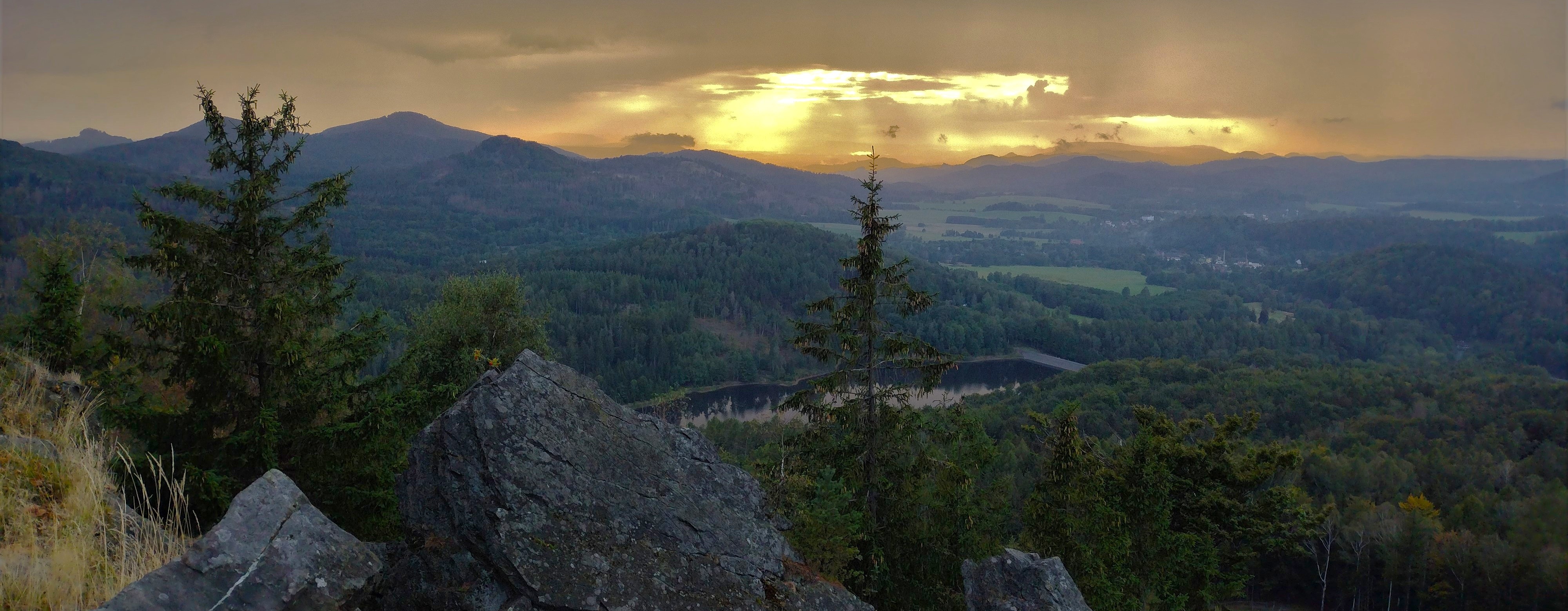 Západ slunce na Malém Stožci v Lužických horách, foto: Ondřej Nitsch